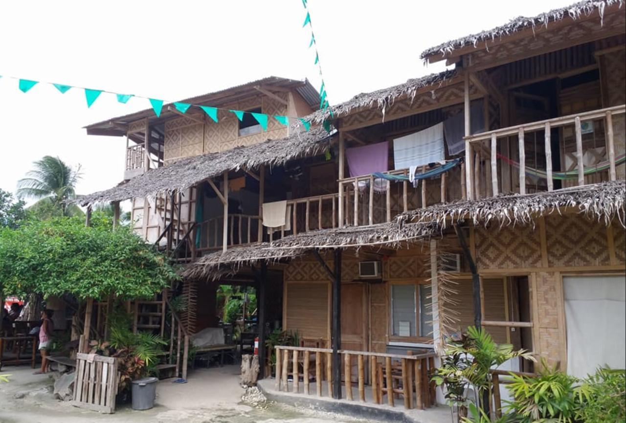 Babu Backpackers Inn Moalboal Exterior foto